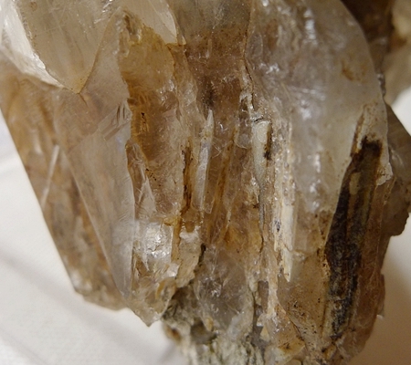 ヒマラヤ水晶原石特殊内包物041 幻のカイヤナイトインクォーツ